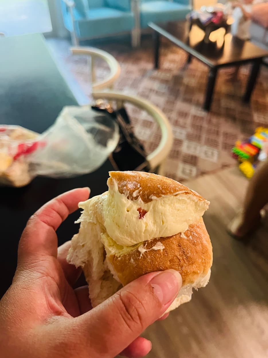 Fiji cream bun